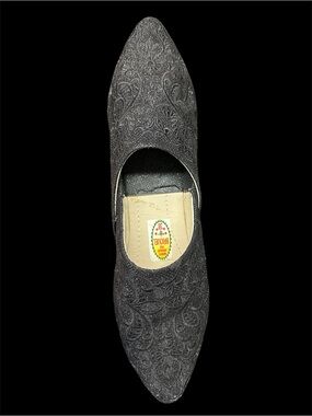 Women’s Morrocon (from Fes)Embroidered Pointed Toe Slip-On Shoe - Black